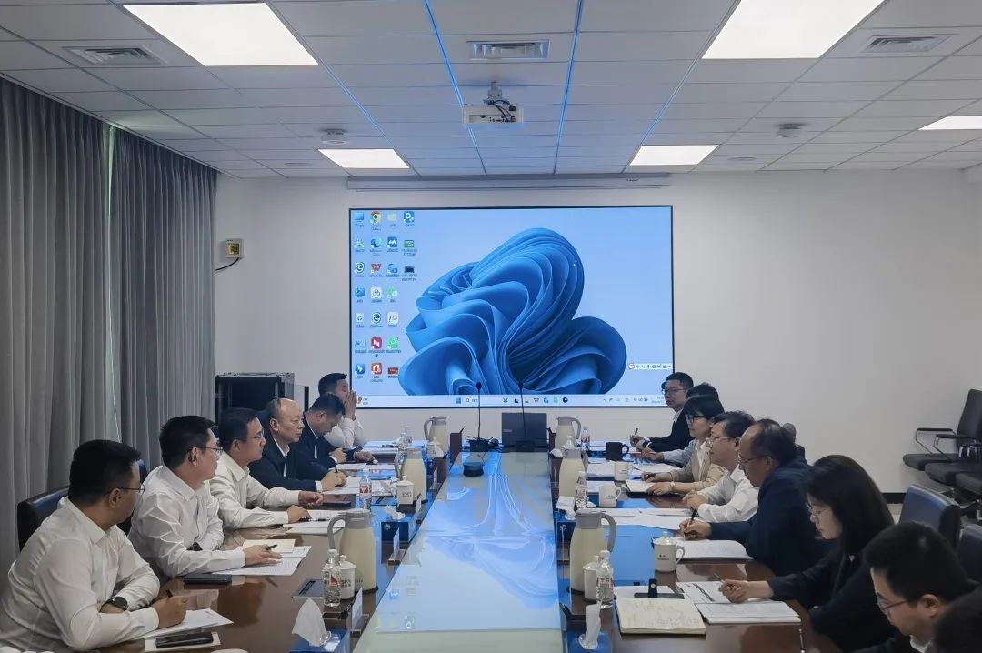 公司主要領(lǐng)導(dǎo)會(huì)見(jiàn)中國(guó)農(nóng)墾集團(tuán)黨委書(shū)記、董事長(zhǎng)張磊
